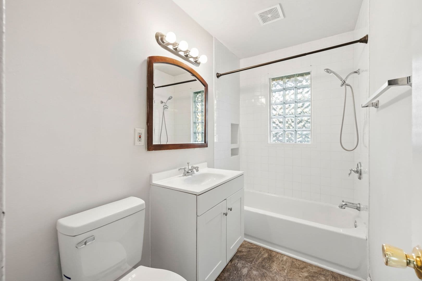 Fredericksburg House: 1014 Stafford Ave