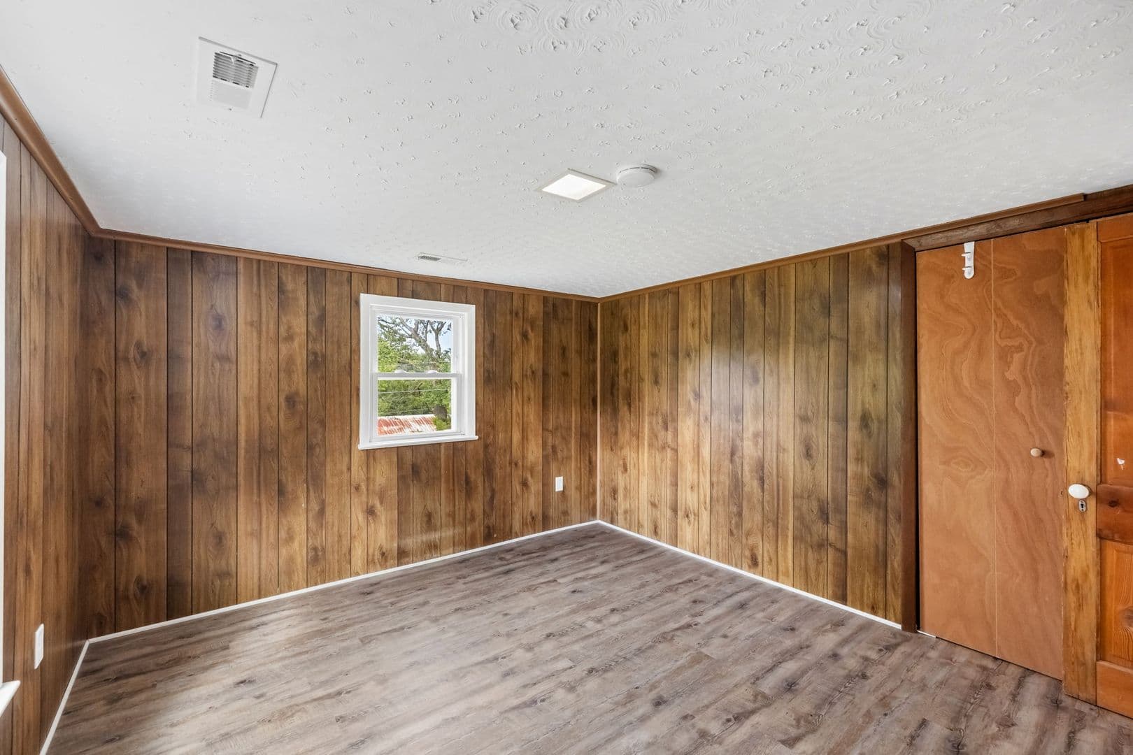 King George House: 1457 Caledon Road