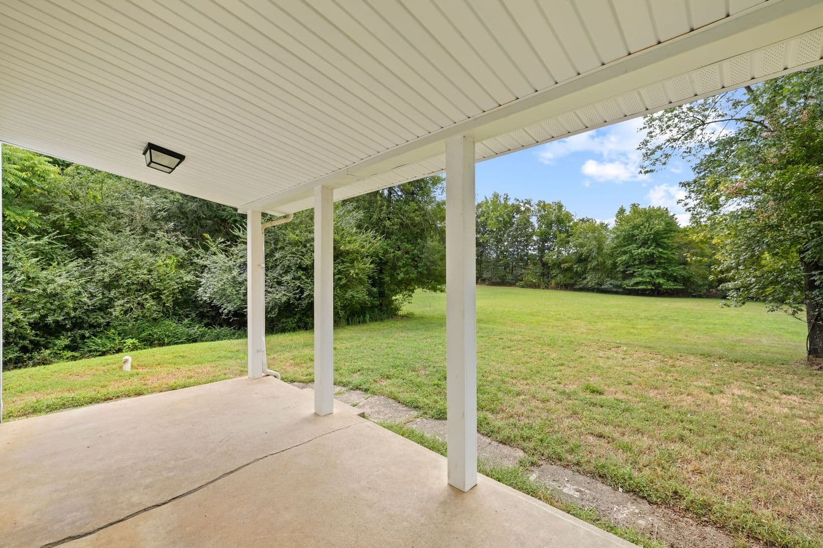 King George House: 1457 Caledon Road