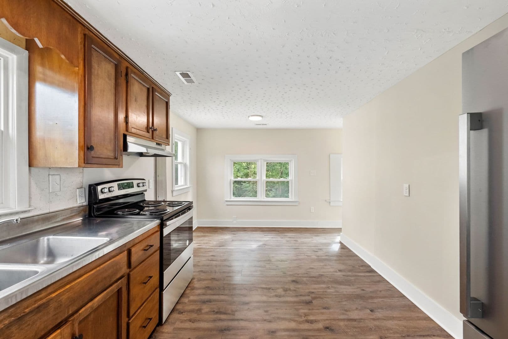 King George House: 1457 Caledon Road