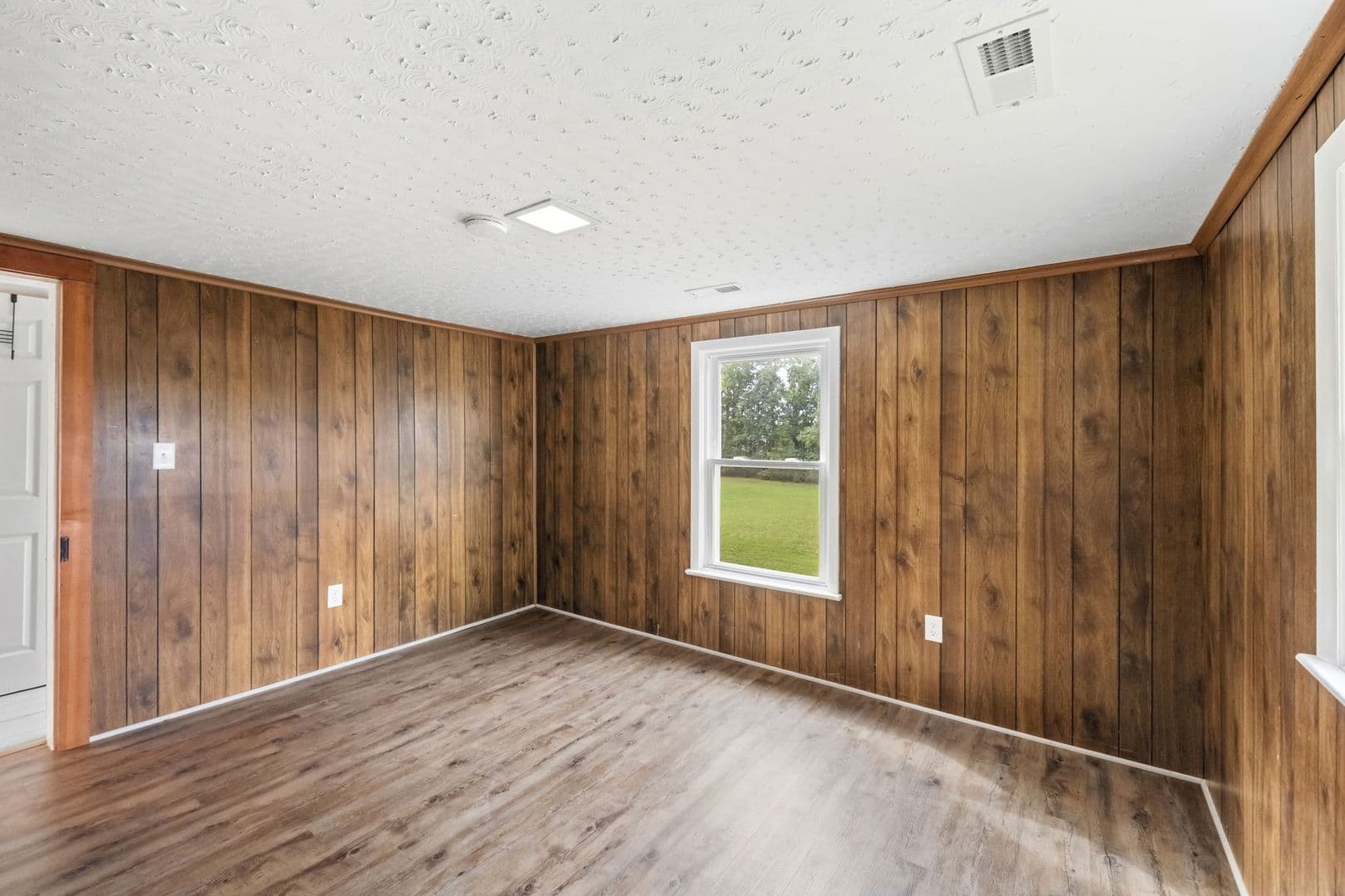King George House: 1457 Caledon Road