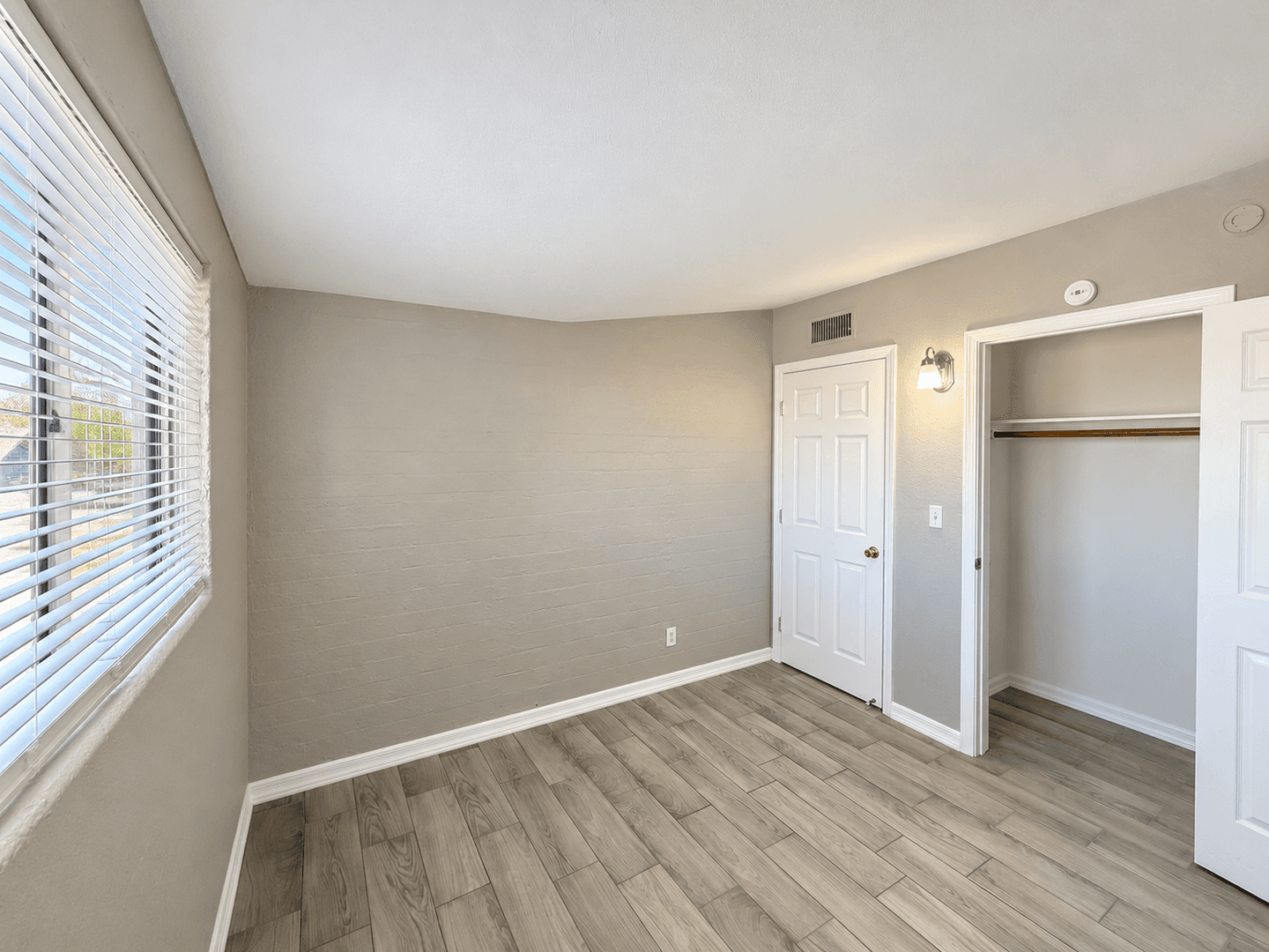 Chandler Apartment: 711 N Delaware St. - A