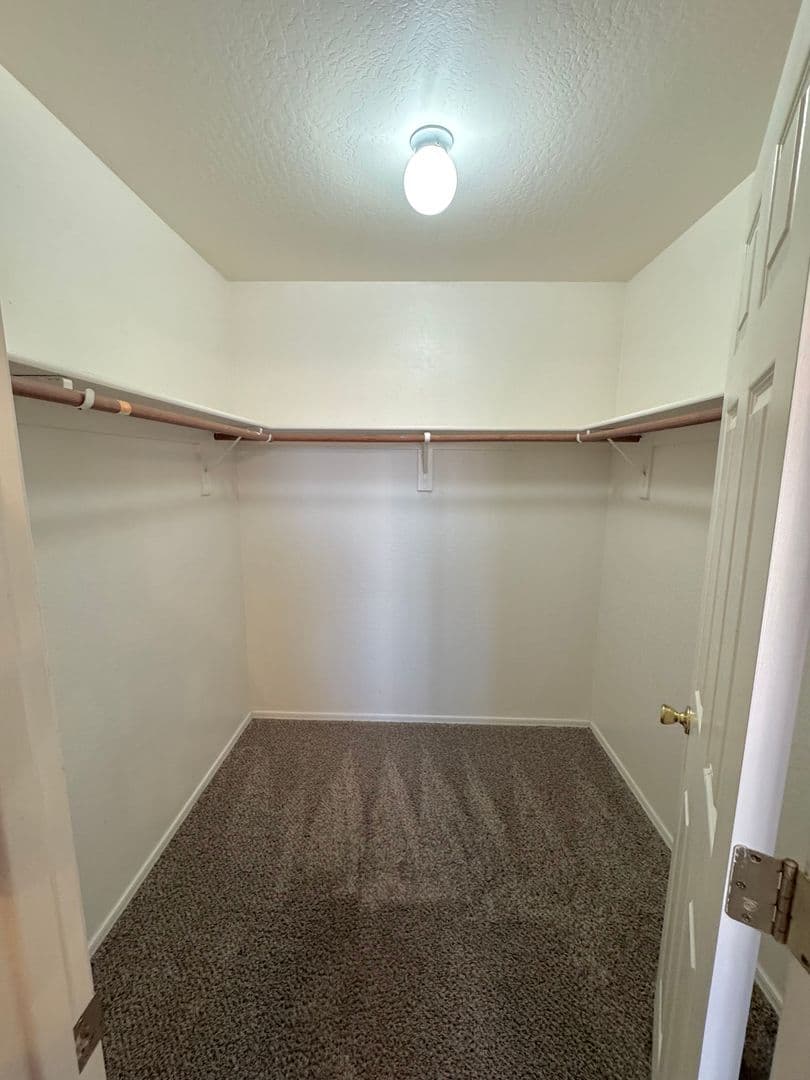 San Tan Valley House: 1403 E Rolls Rd
