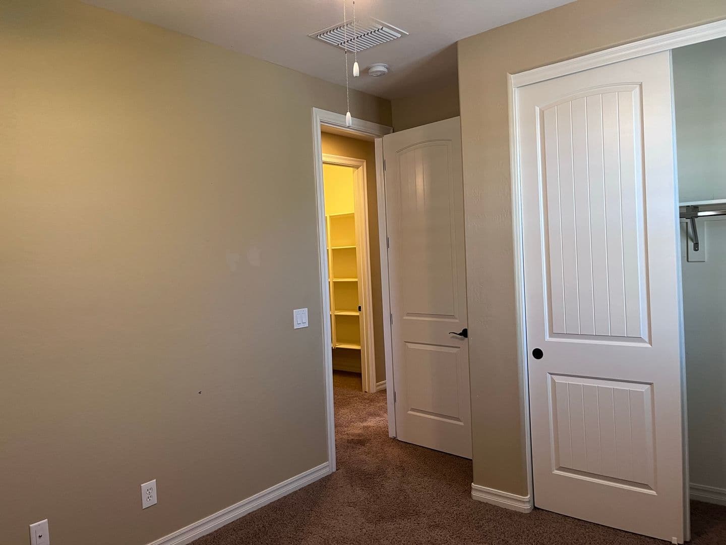 Gilbert House: 1046 S Annie Ln