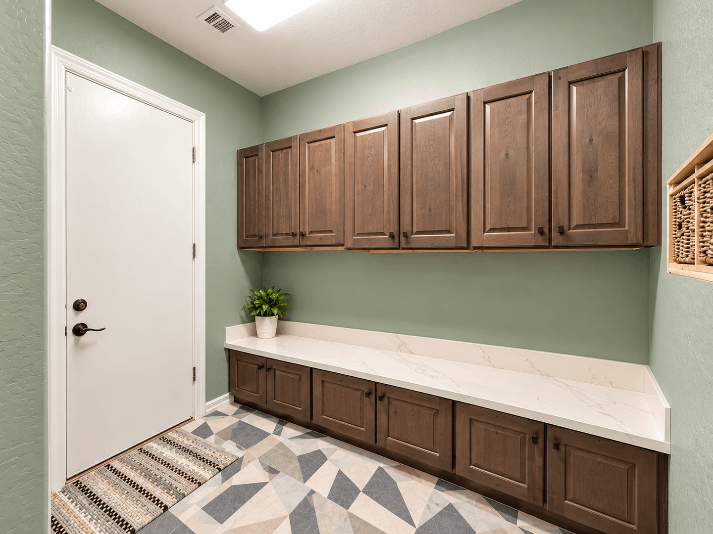 Chandler, House: 2065 E. Crescent Pl.