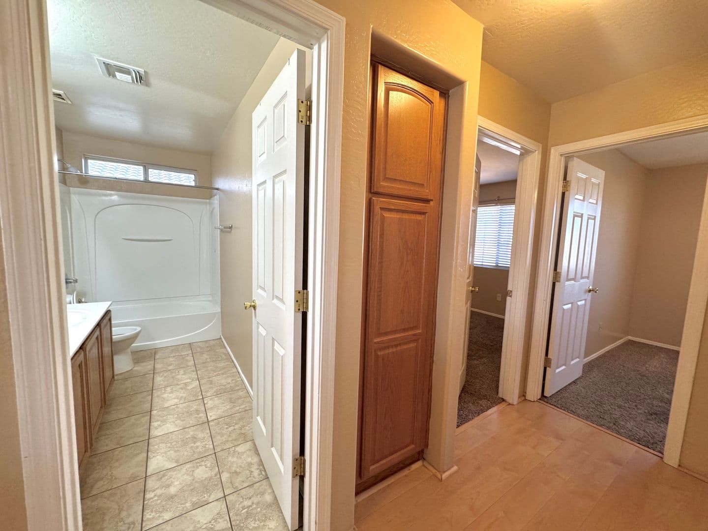 San Tan Valley House: 1403 E Rolls Rd