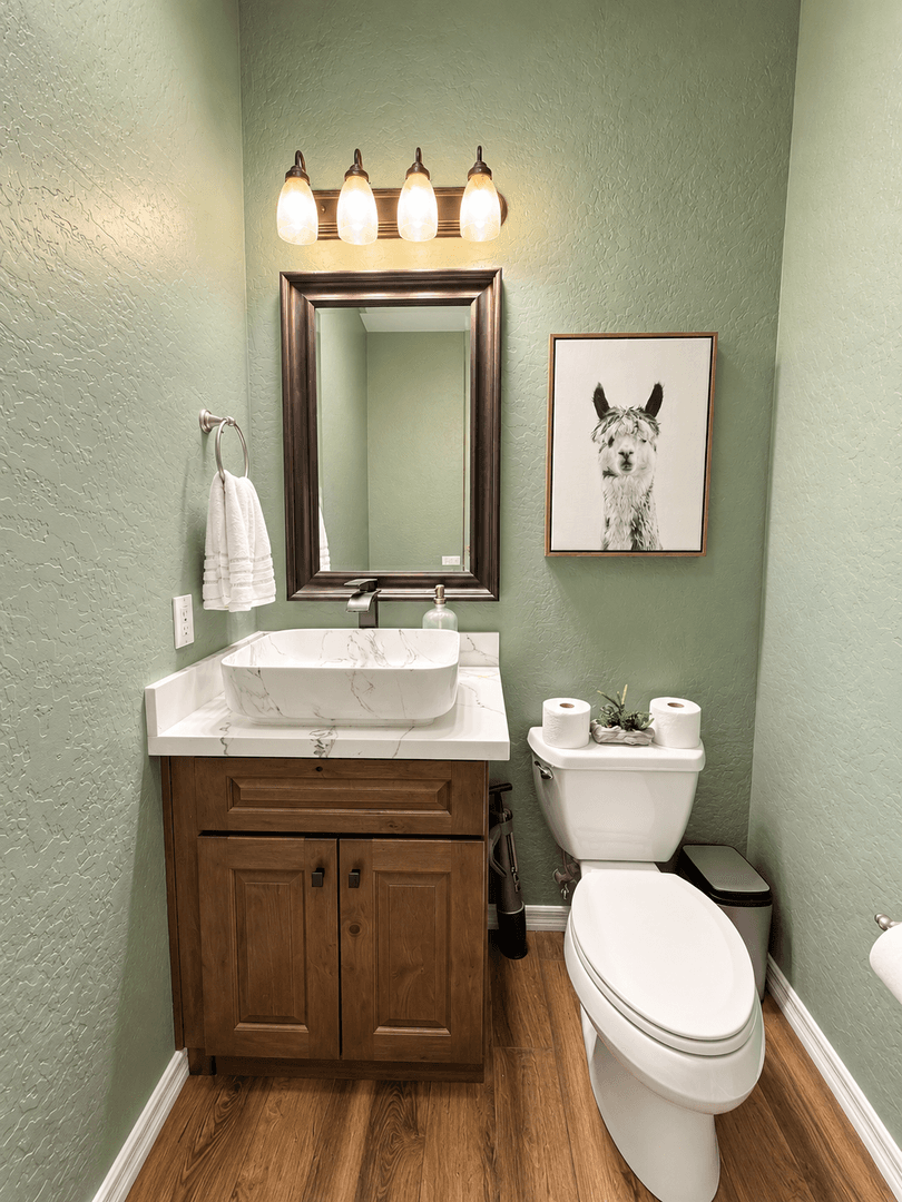 Chandler, House: 2065 E. Crescent Pl.