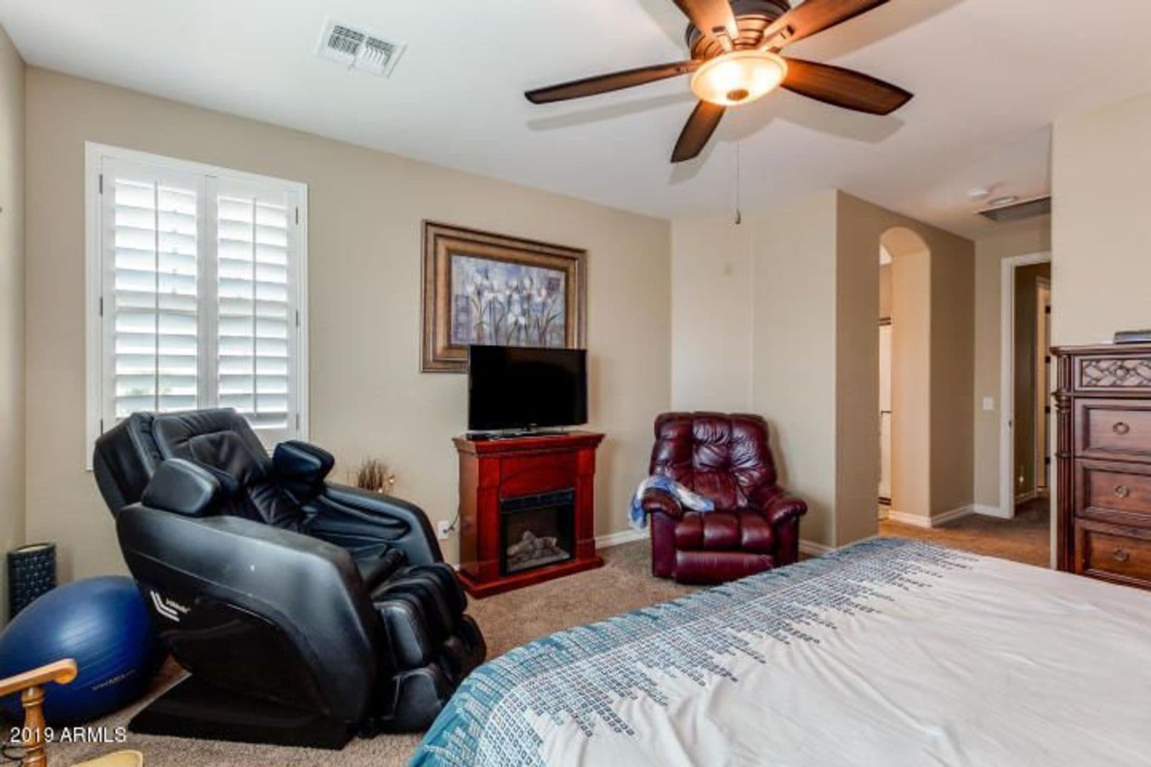 Gilbert House: 1046 S Annie Ln