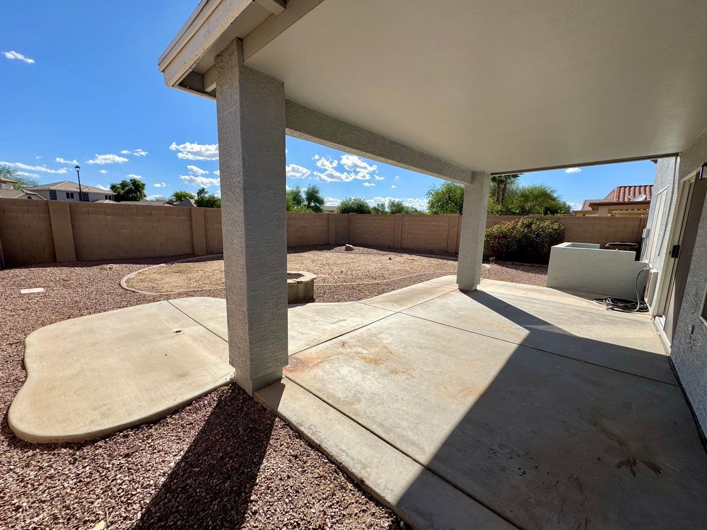 San Tan Valley House: 1403 E Rolls Rd