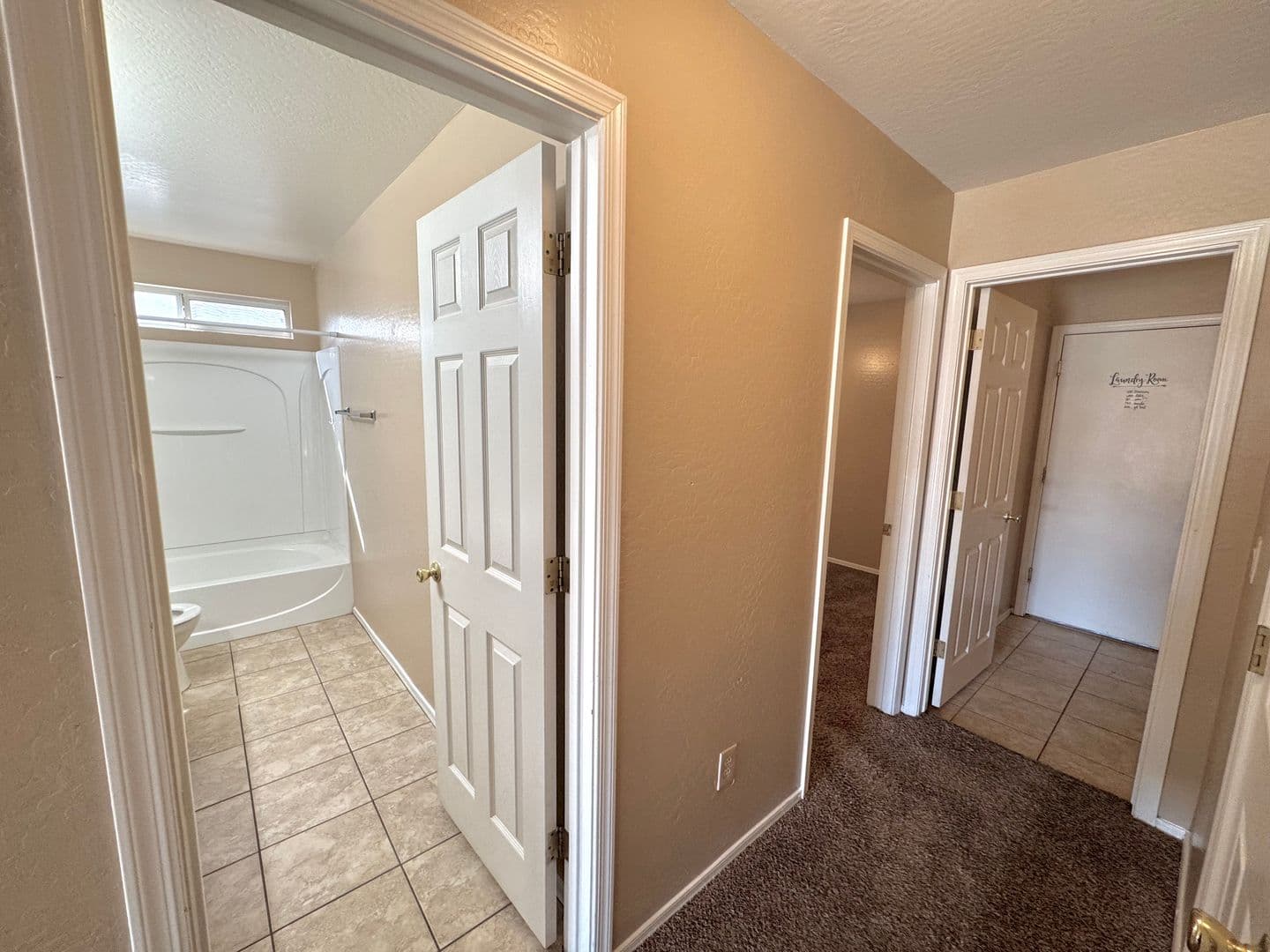 San Tan Valley House: 1403 E Rolls Rd