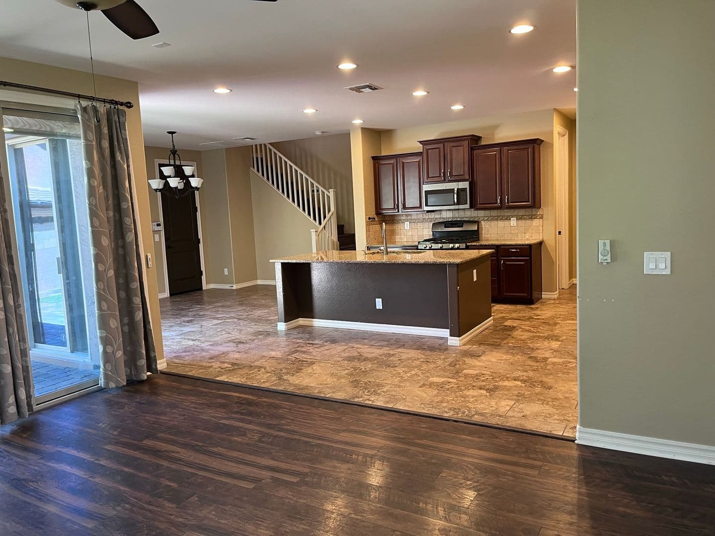 Gilbert House: 1046 S Annie Ln