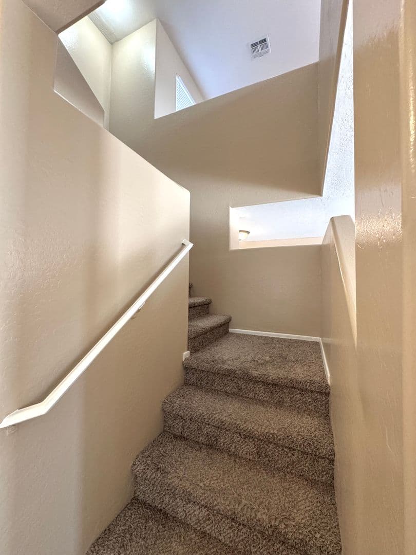 San Tan Valley House: 1403 E Rolls Rd