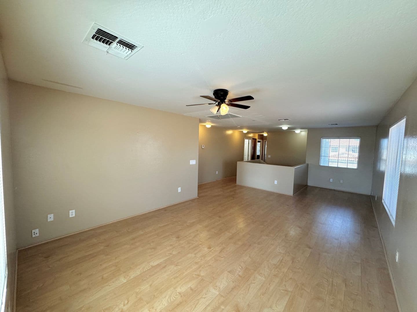 San Tan Valley House: 1403 E Rolls Rd