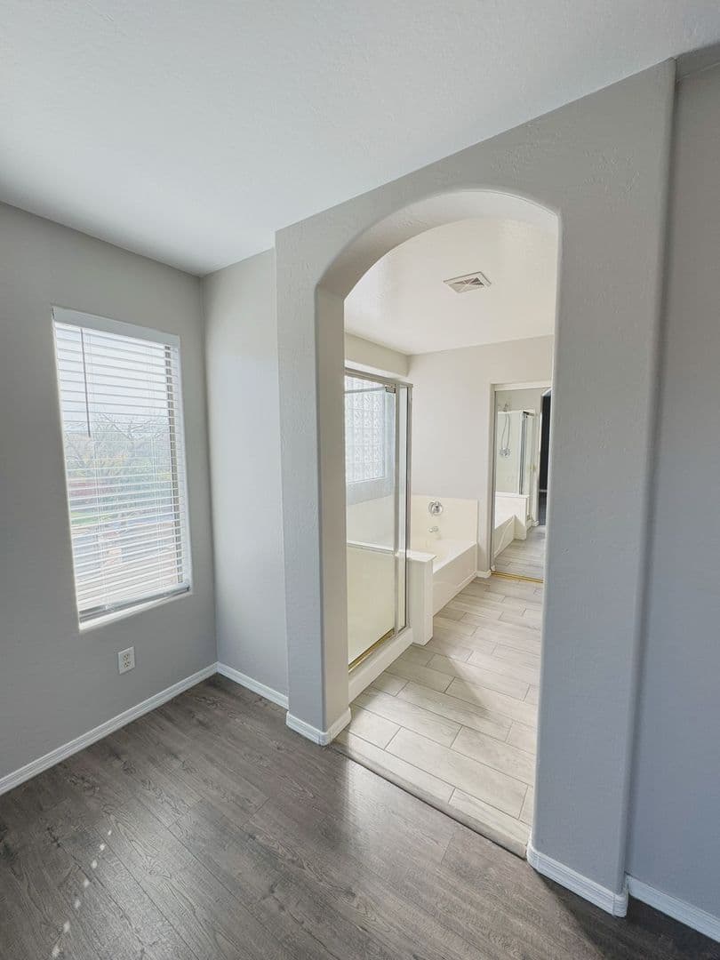 San Tan Valley House: 161 W CANYON ROCK RD