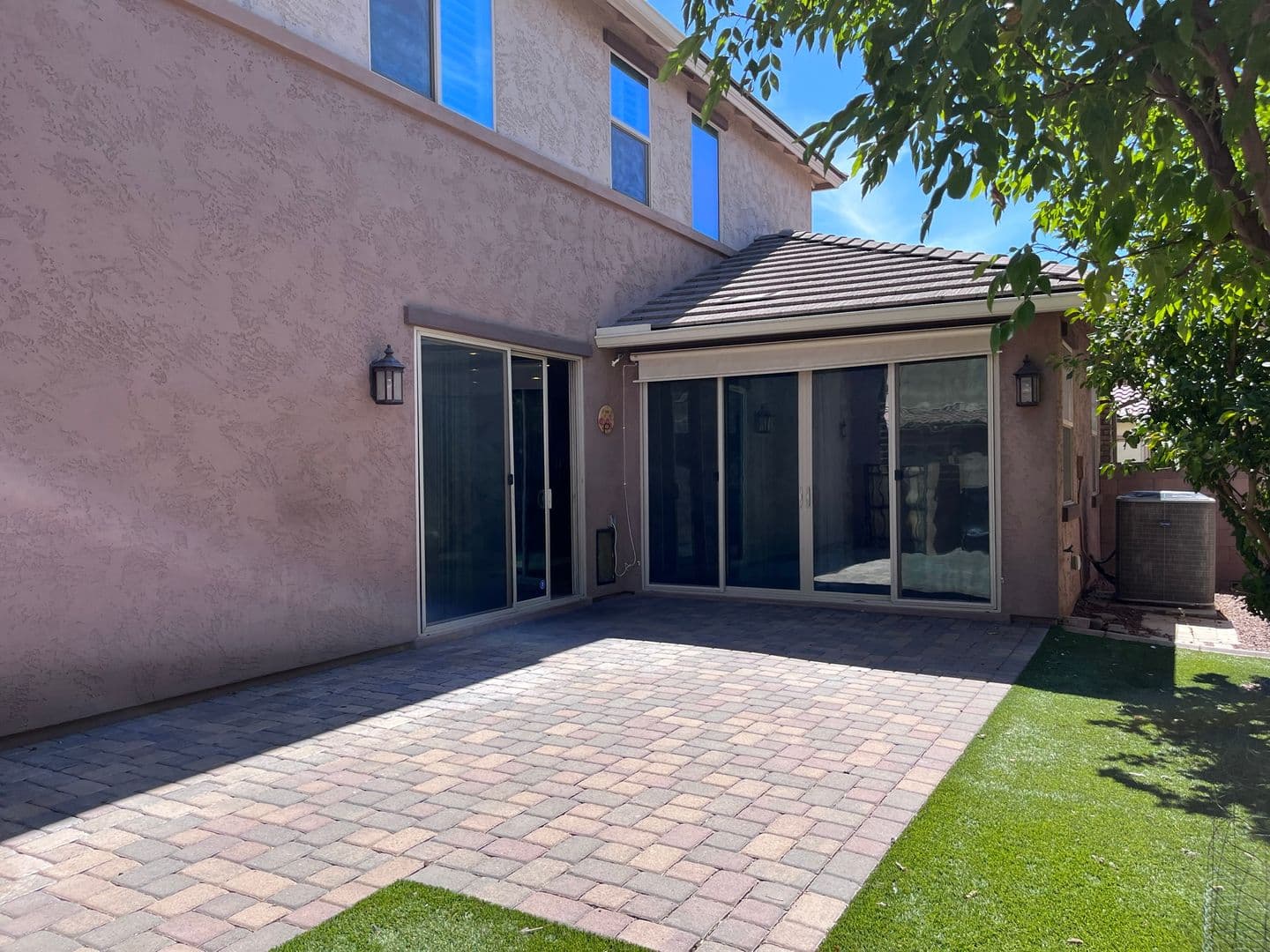 Gilbert House: 1046 S Annie Ln