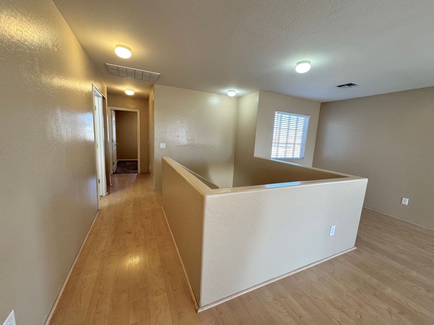 San Tan Valley House: 1403 E Rolls Rd