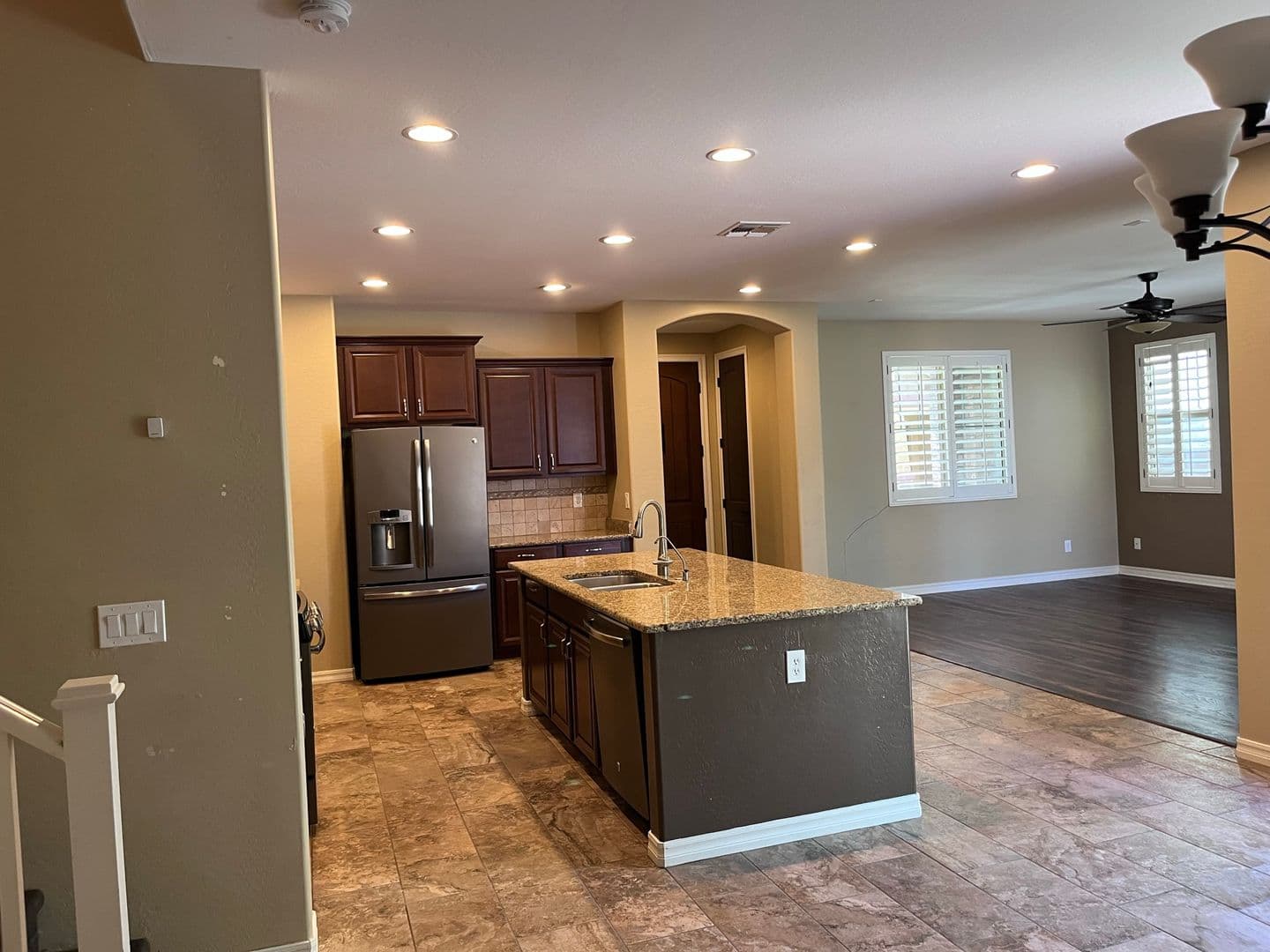 Gilbert House: 1046 S Annie Ln