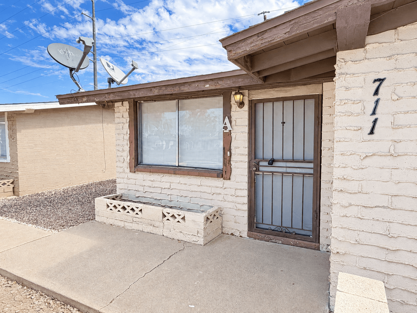 Chandler Apartment: 711 N Delaware St. - A