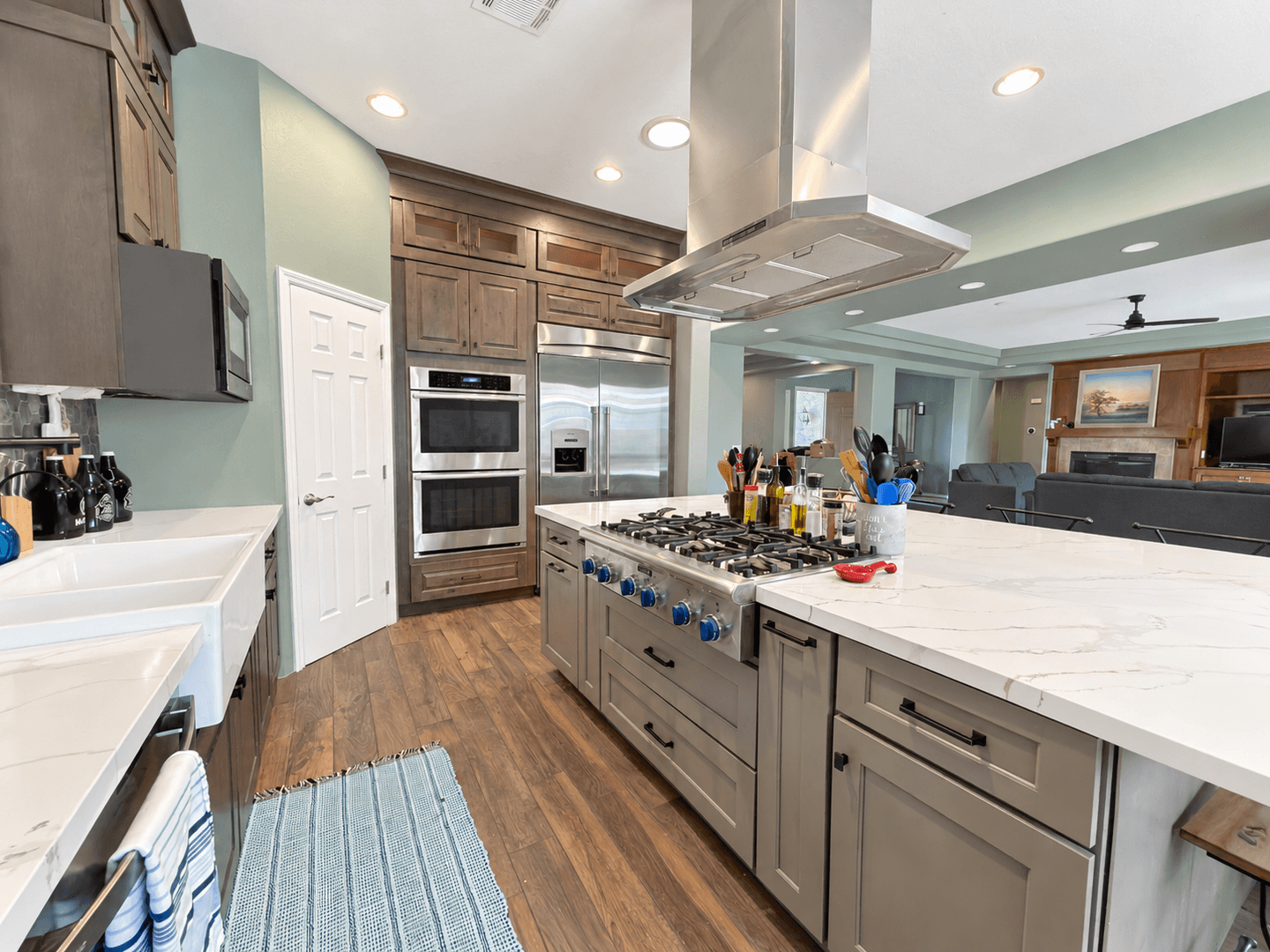 Chandler, House: 2065 E. Crescent Pl.