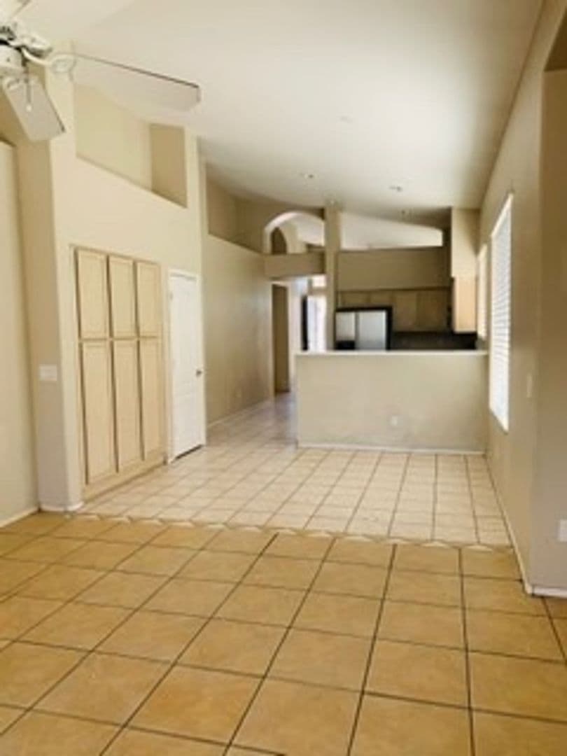 Chandler House: 280 S Pineview Pl.