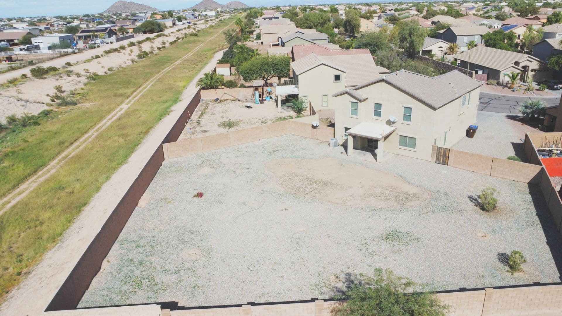 San Tan Valley House: 161 W CANYON ROCK RD