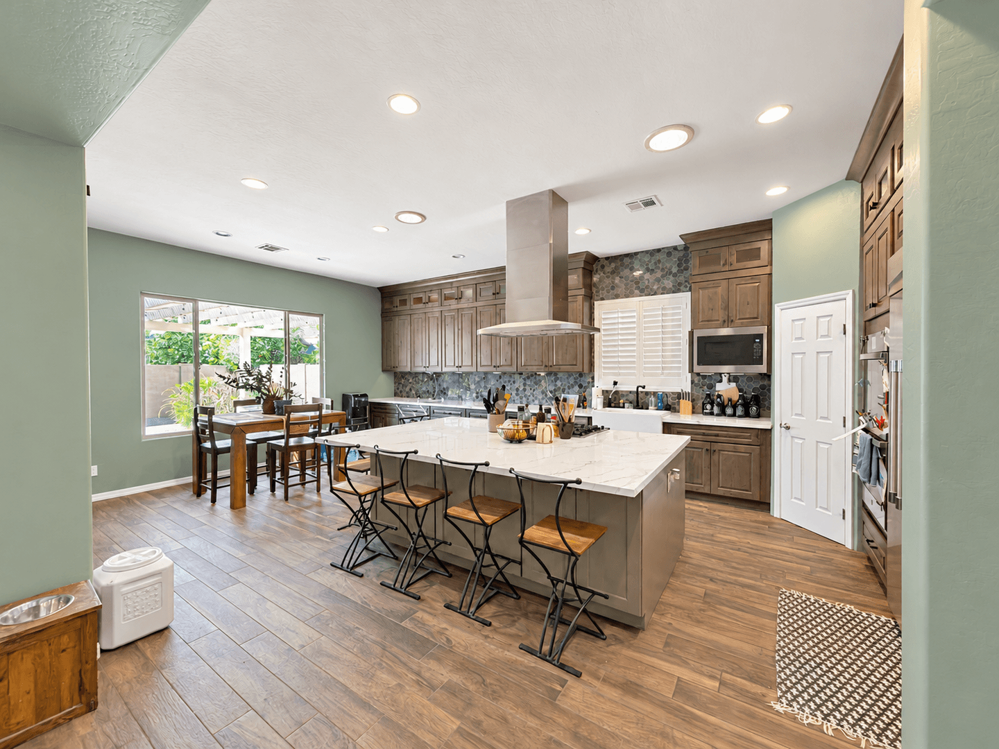 Chandler, House: 2065 E. Crescent Pl.