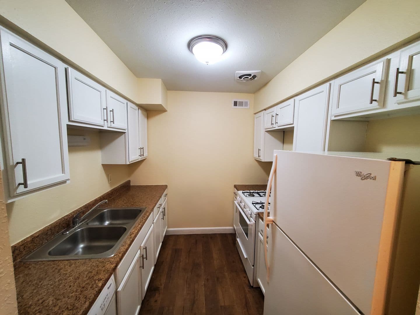 Rantoul Apartment: 1505 Hobson Drive
