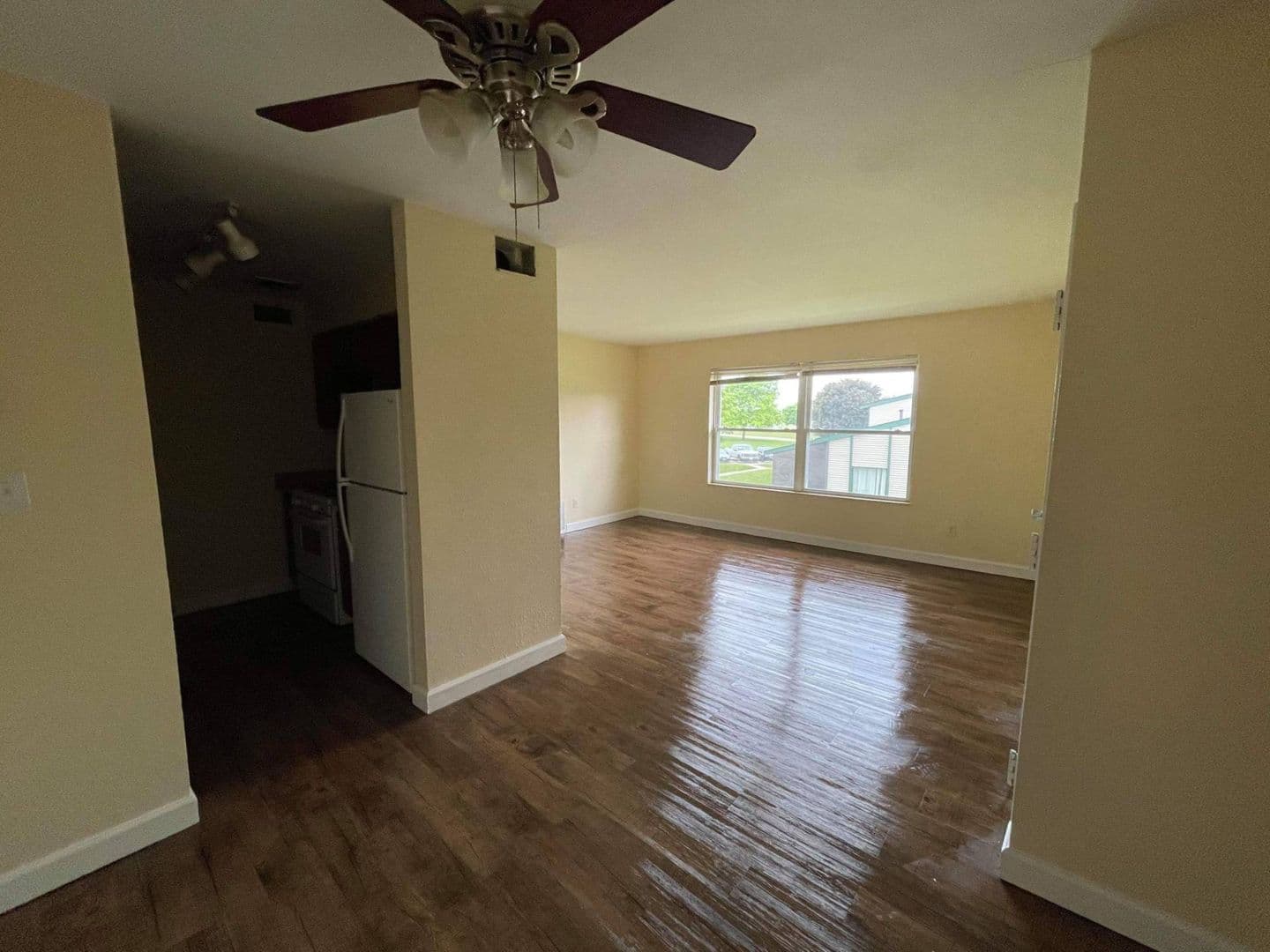 Rantoul Apartment: 1505 Hobson Drive