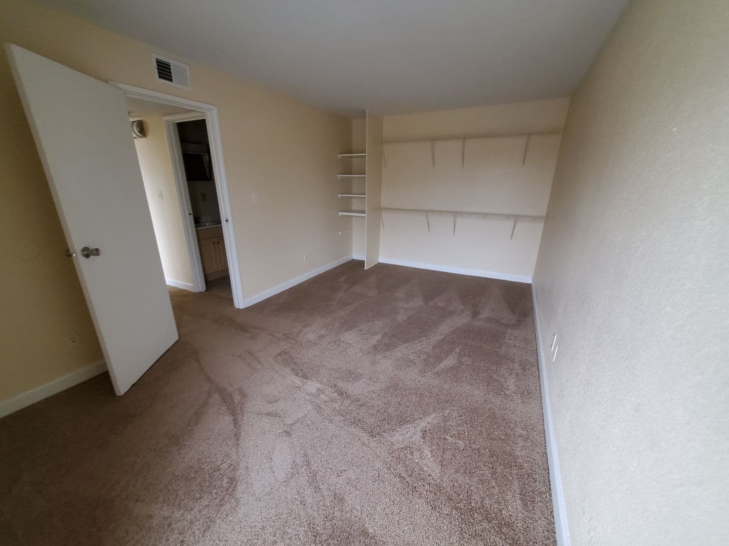 Rantoul Apartment: 1505 Hobson Drive