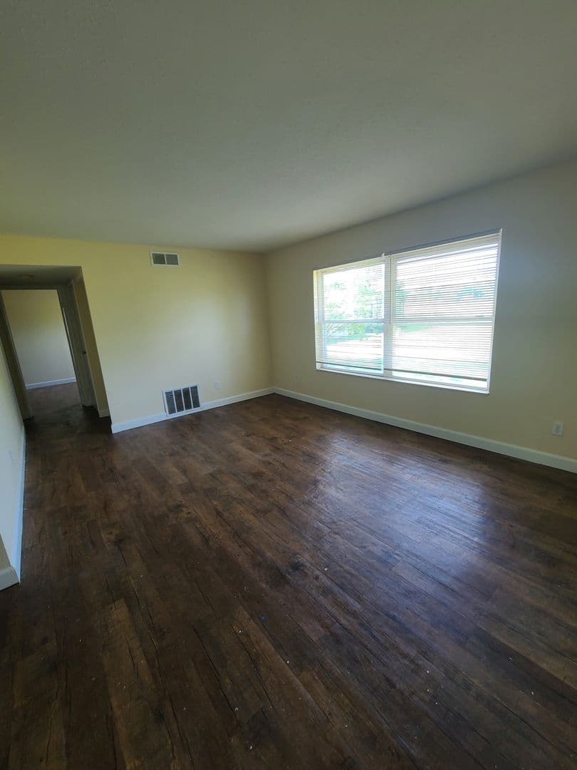 Rantoul Apartment: 1505 Hobson Drive