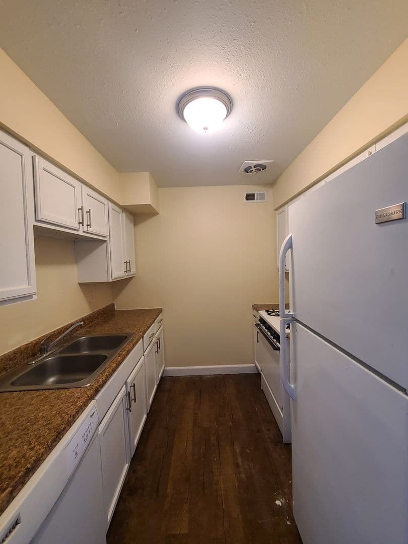 Rantoul Apartment: 1505 Hobson Drive