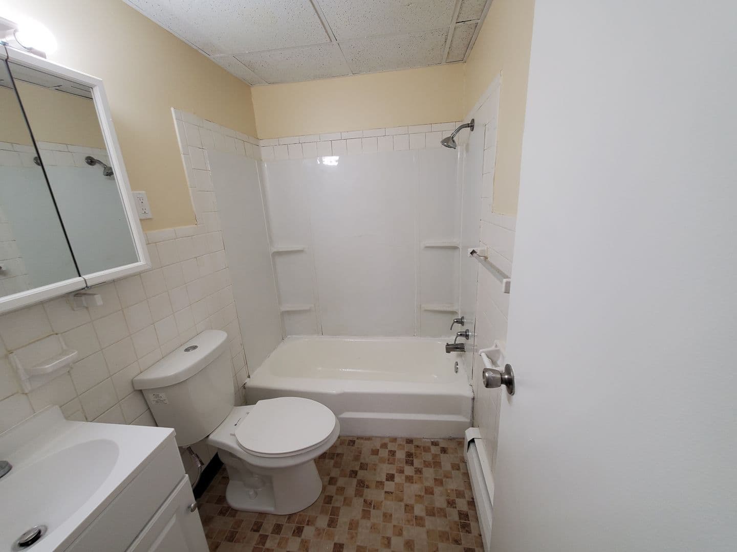 Rantoul Apartment: 707-711 E Congress Ave