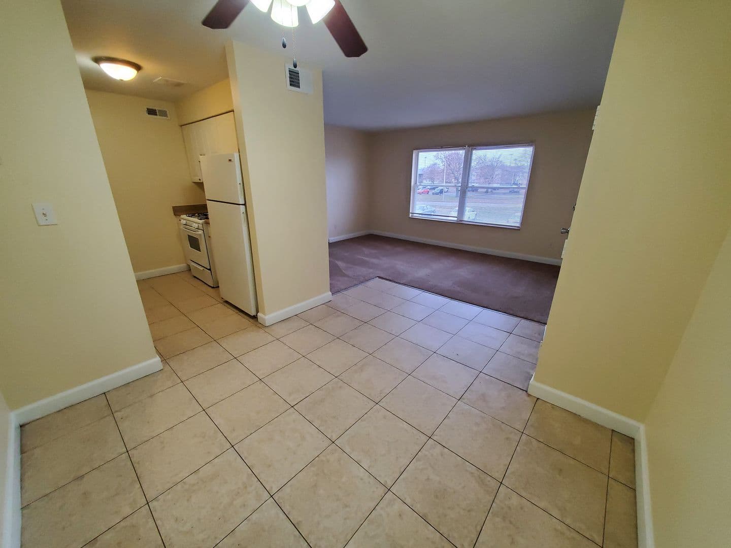Rantoul Apartment: 1505 Hobson Drive
