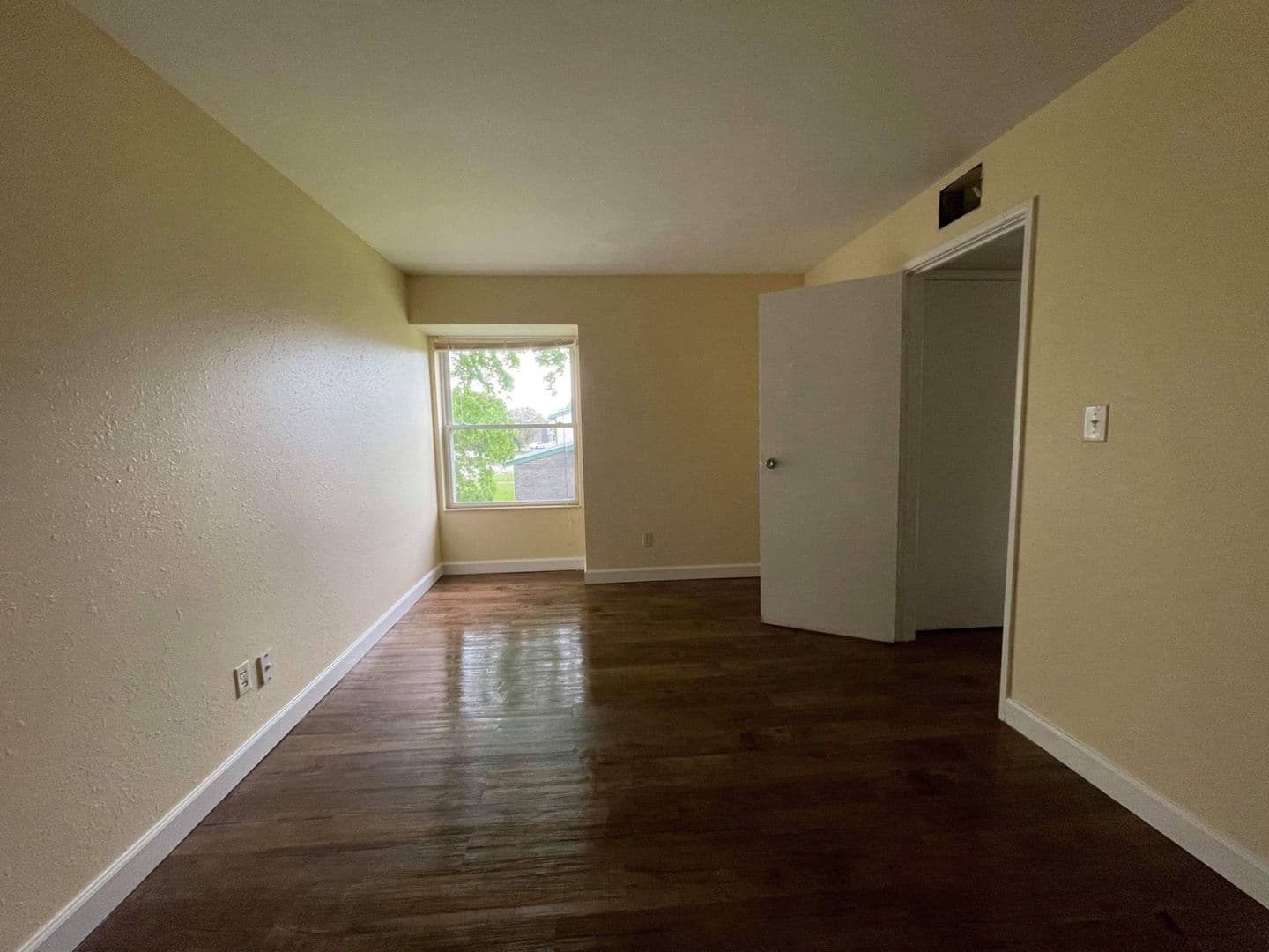 Rantoul Apartment: 1505 Hobson Drive