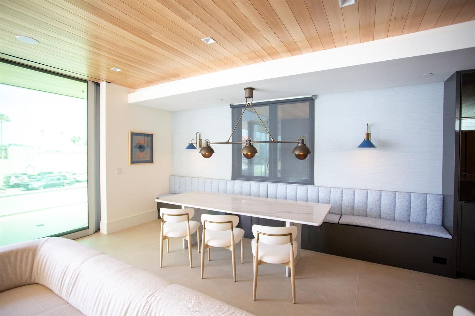 Newport Beach Apartment: 110 22nd St