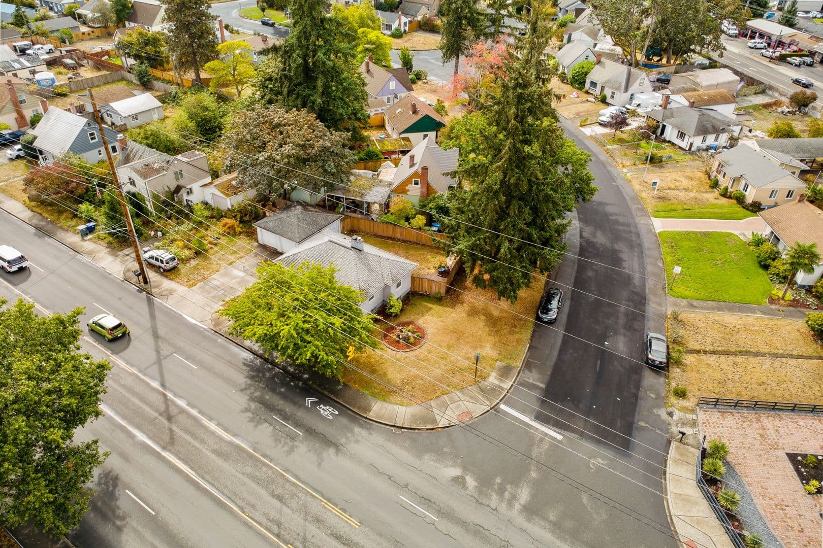 Lakewood House: 9640 Bridgeport Way SW