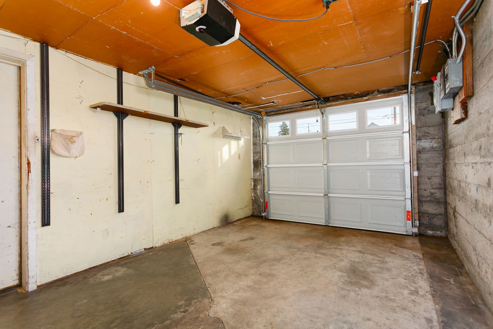 Tacoma House: 3905 N 16th St