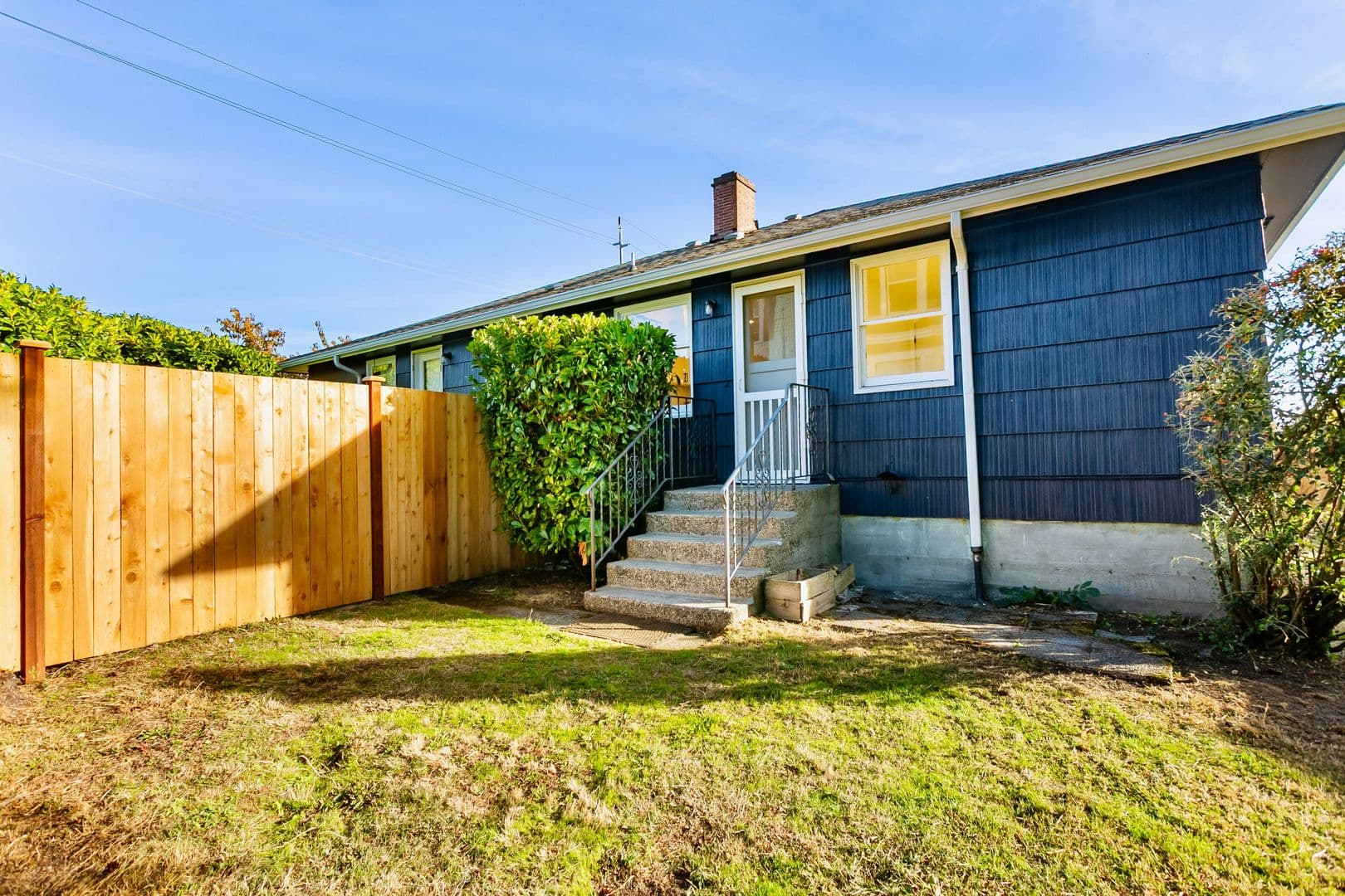 Tacoma House: 3905 N 16th St