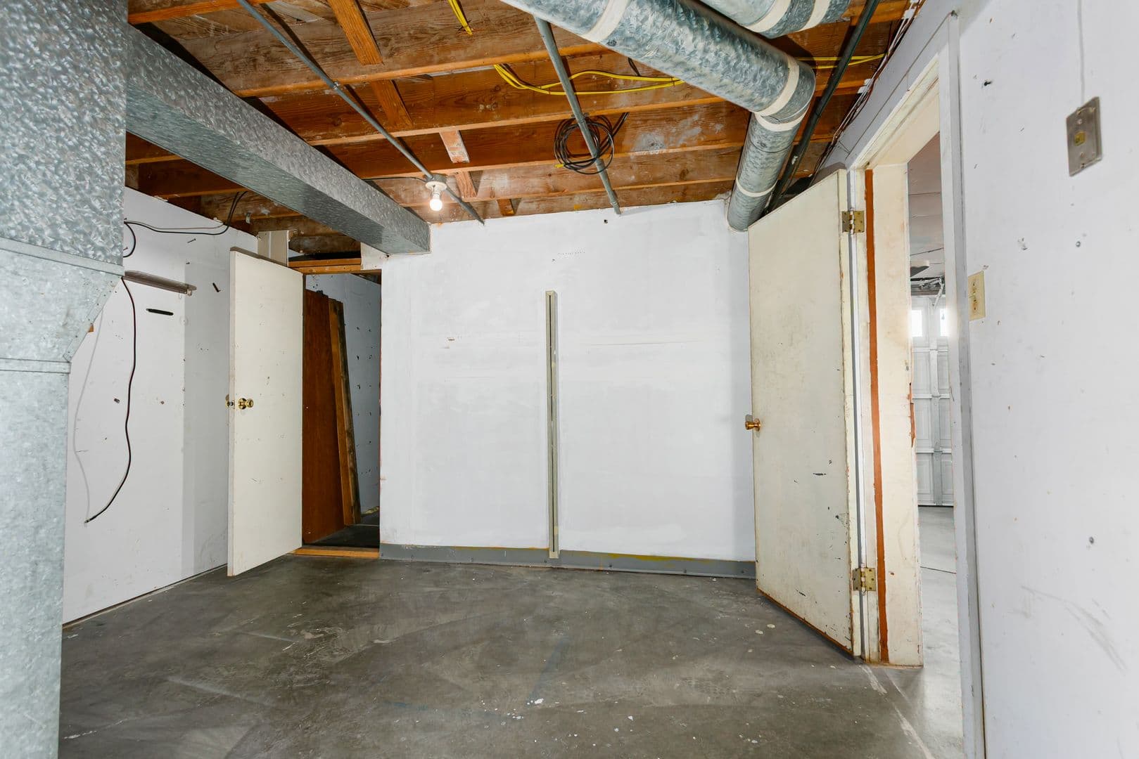 Tacoma House: 3905 N 16th St
