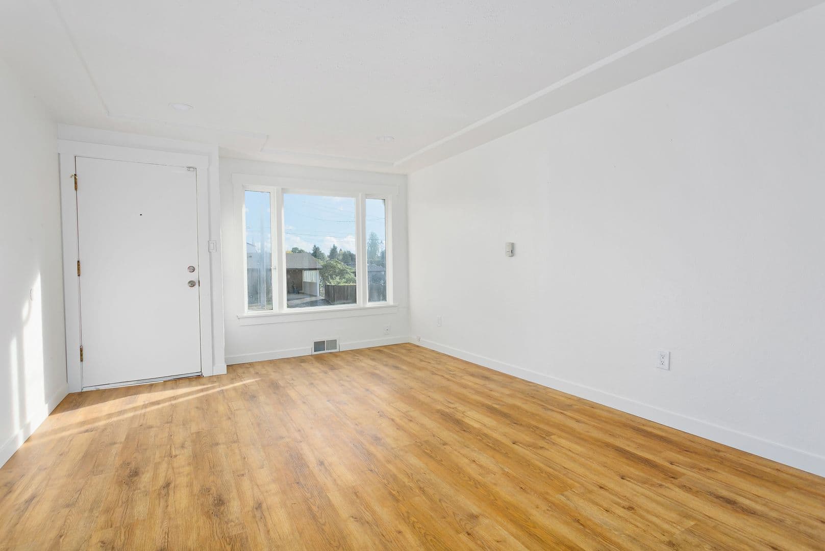 Tacoma House: 3905 N 16th St