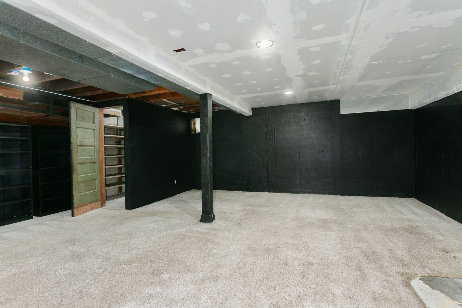 Lakewood House: 9640 Bridgeport Way SW