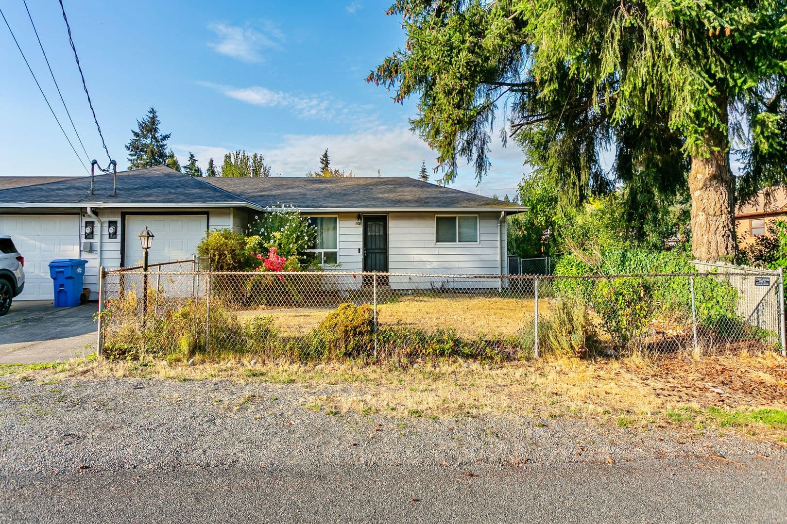 Tacoma Apartment: 863 98th St