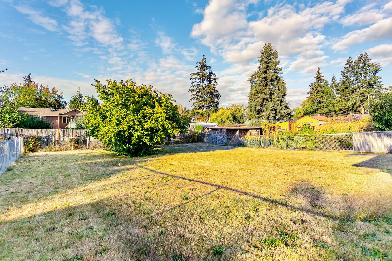 Tacoma Apartment: 863 98th St