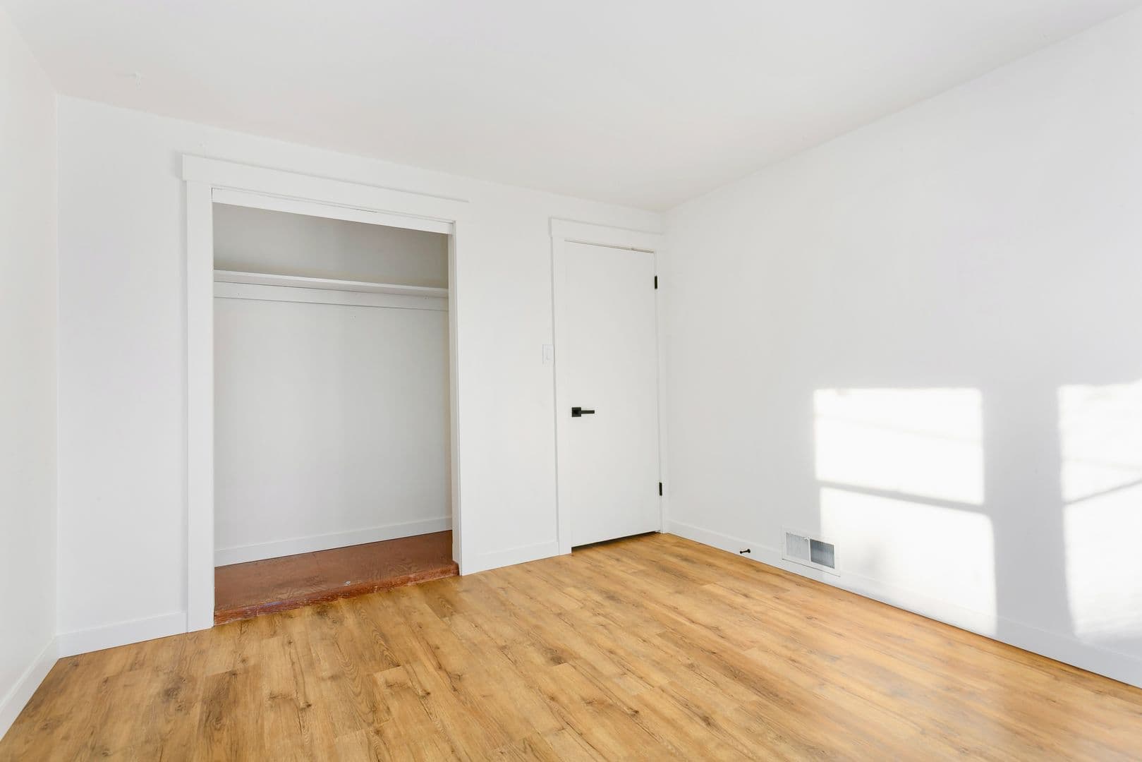 Tacoma House: 3905 N 16th St