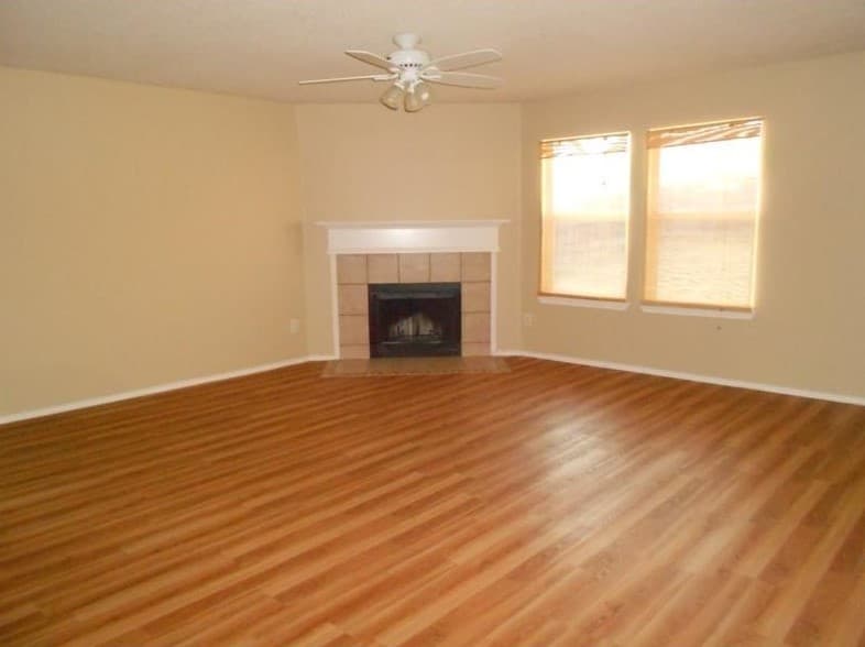 McKinney House: 9512 George Washington Drive