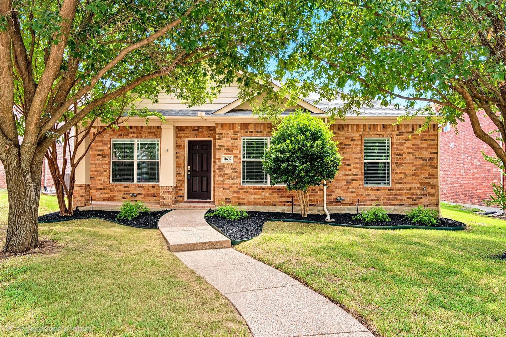 FRISCO House: 11637 SNYDER DRIVE