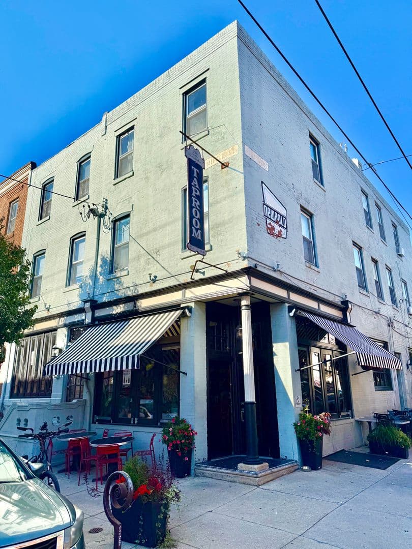 Philadelphia Apartment: 1511 Mifflin Street