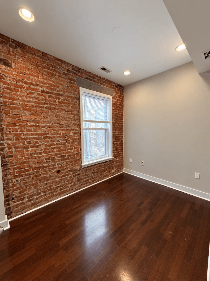 Philadelphia Apartment: 1511 Mifflin Street