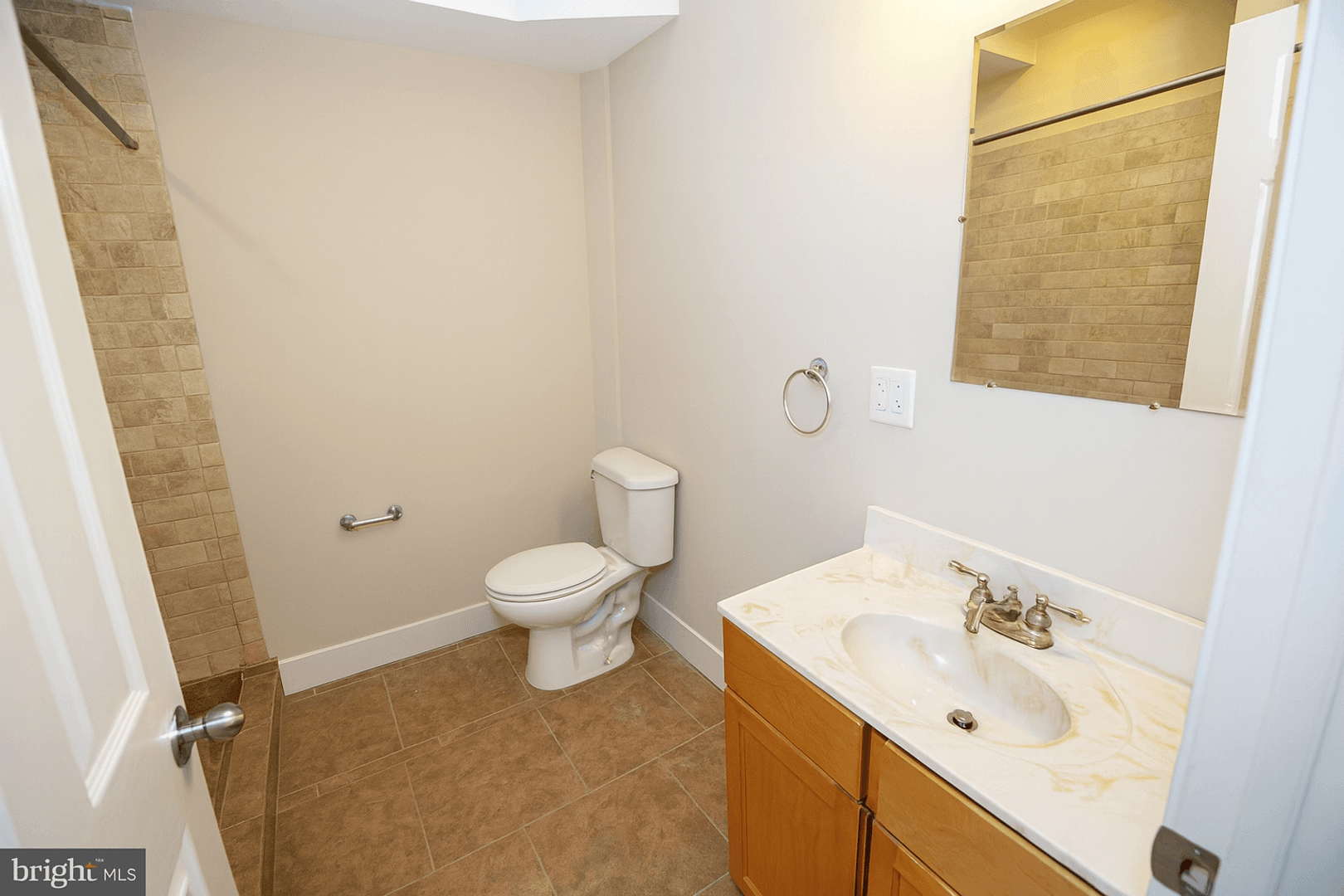 Philadelphia Apartment: 1511 Mifflin Street