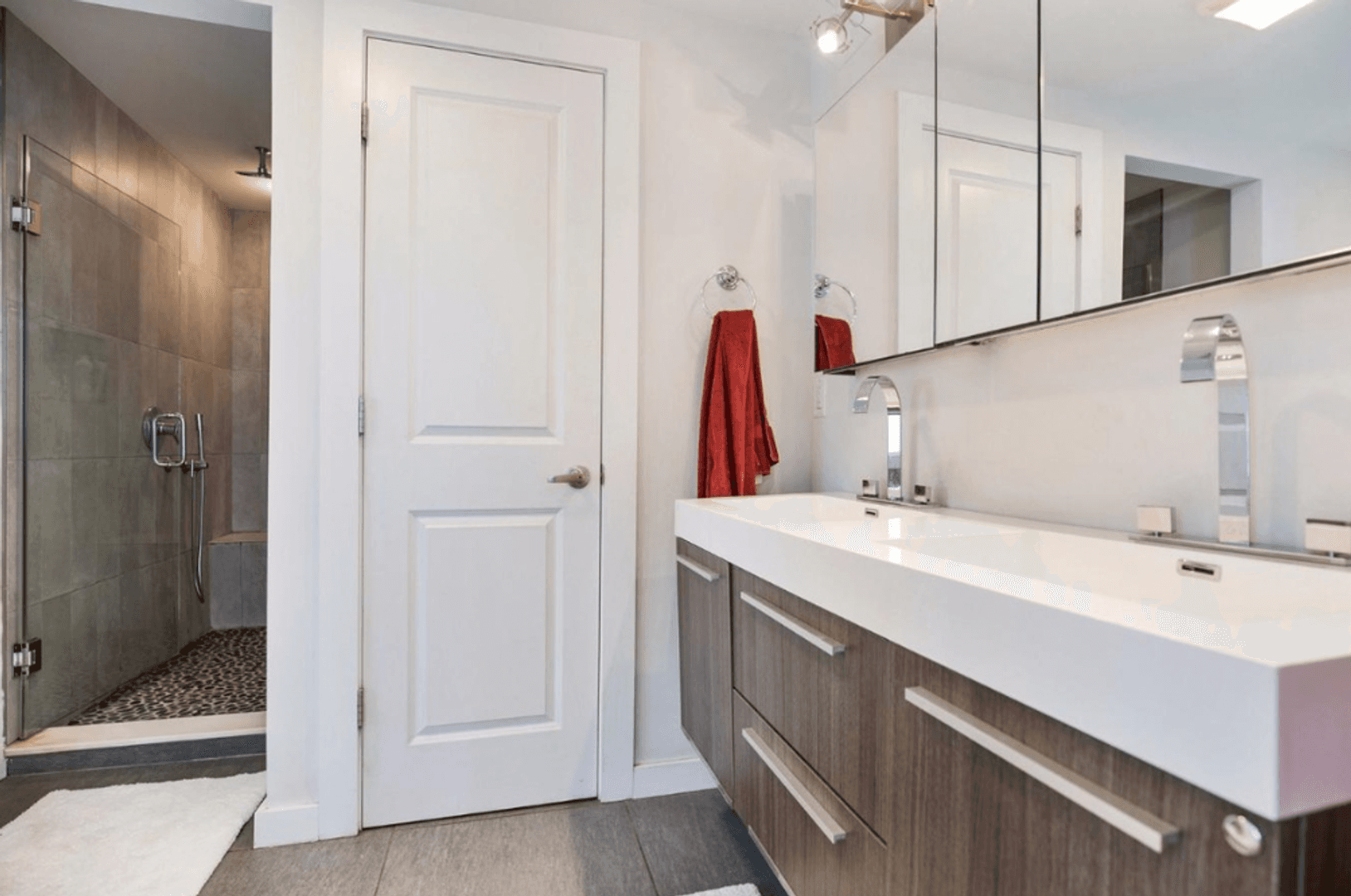 Philadelphia House: 860 N. Leithgow Street